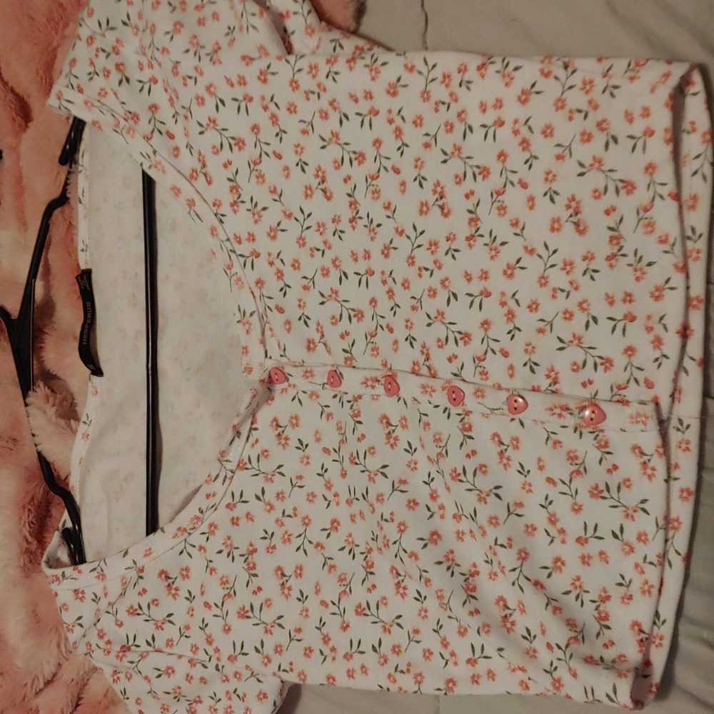 White/Floral crop top